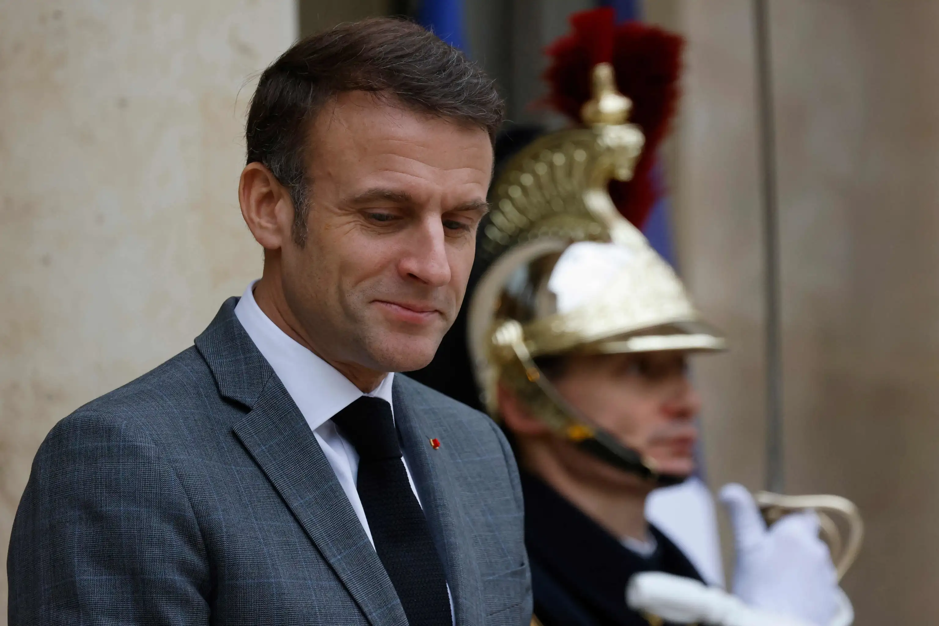 La Asamblea Nacional francesa admite a trámite la destitución de Macron promovida por la izquierda